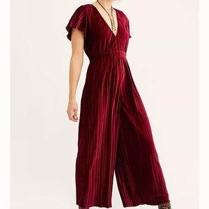 NWT Free People X MINKPINK Lex Velvet Jumpsuit Size Small